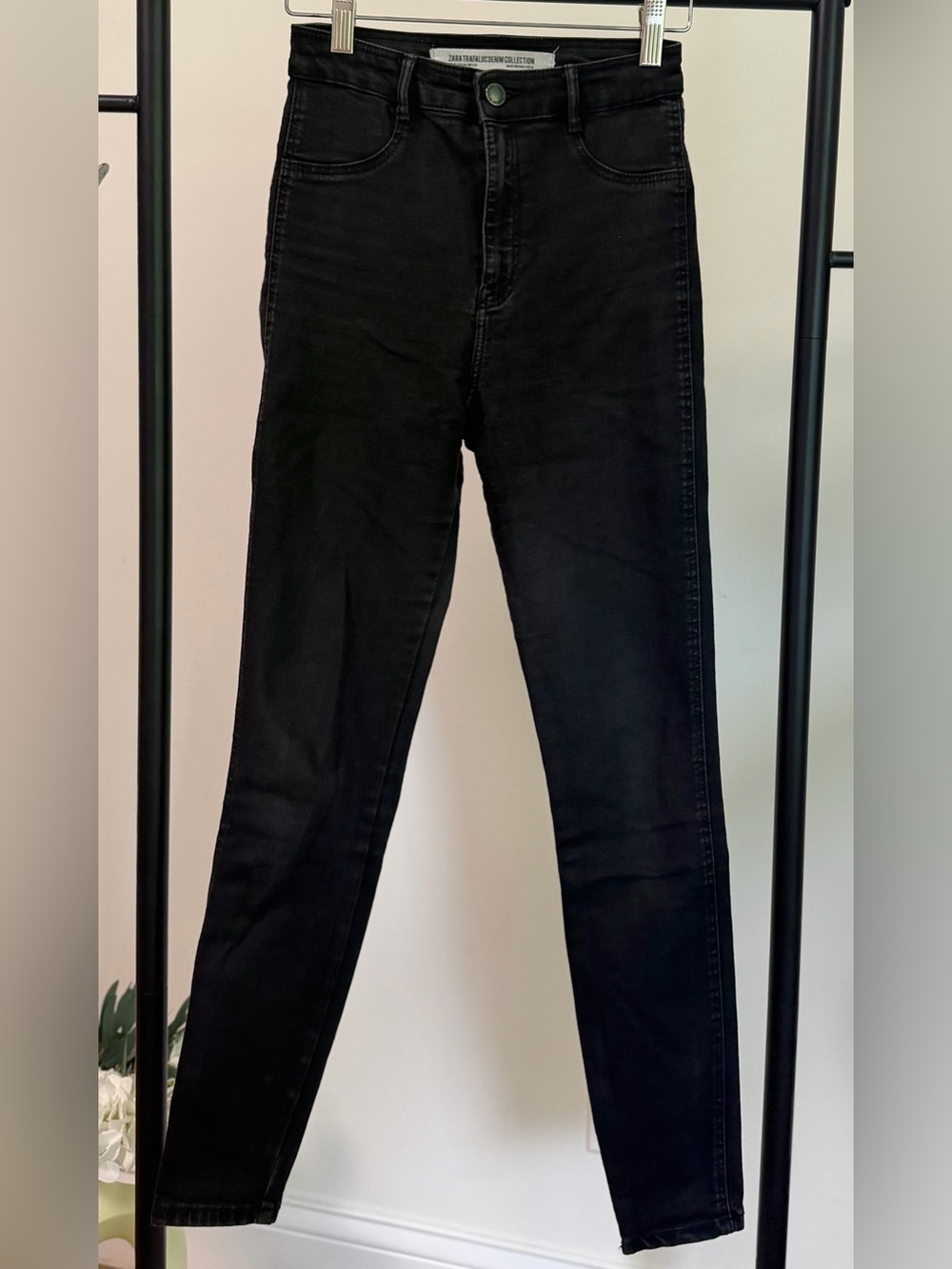 ZARA Trafaluc Black High Rise Skinny Jeans Women’s US 4 EU 36 Stretch Denim